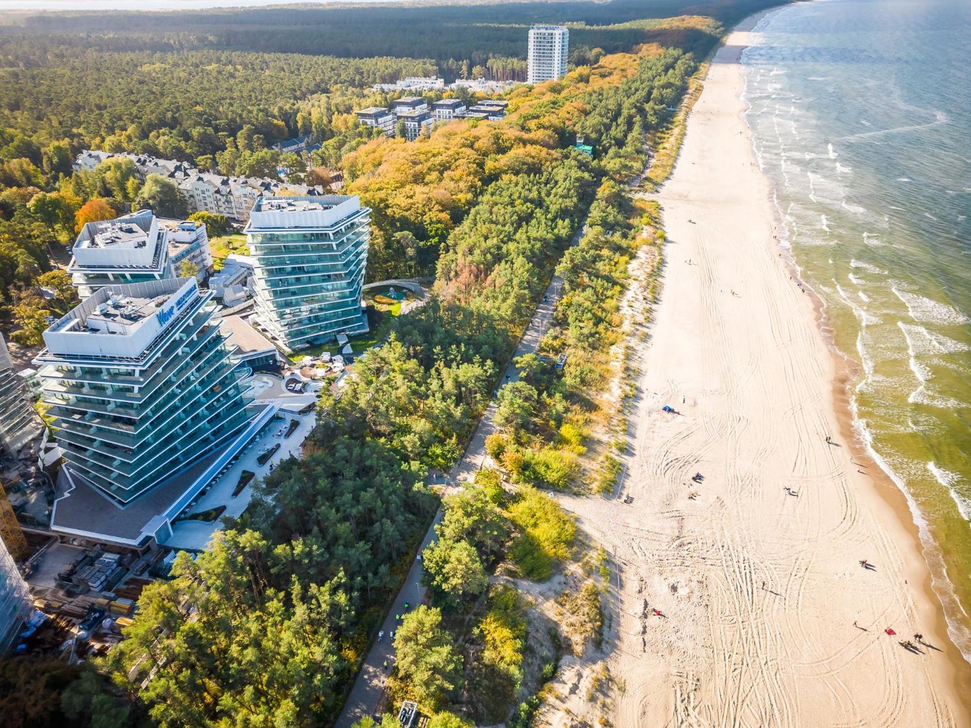Royallux Apartment Waves Resort & Spa - Sea View From Balcony By Renters Prestige مينززدرويه المظهر الخارجي الصورة